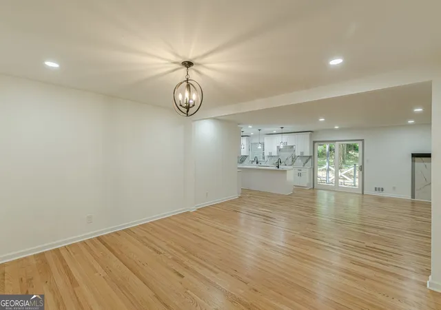 3rd image of 3552 Springrun Dr, Decatur, GA 30032 | MLS# 10774796