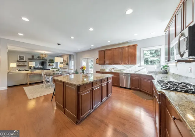 Photo 3 of Single family home for sale at 3755 Guildhall Trl, Marietta, GA 30066 | MLS# 10825960 | Listing updated on 2026-09-10