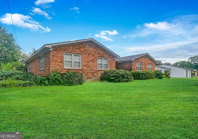 Photo 3 of Single family home for sale at 4115 Lantern Ln, Valdosta, GA 31602 | MLS# 10808137 | Listing updated on 2026-08-31