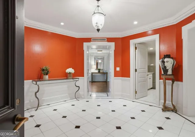 Photo 3 of Condo for sale at 2660 Peachtree Rd NW #20G, Atlanta, GA 30305 | MLS# 10729277 | Listing updated on 2026-09-14