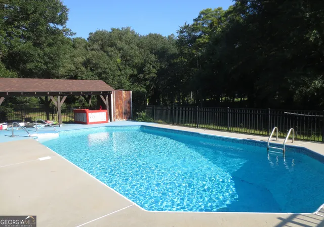 2nd image of 184 Giles Rd, Warner Robins, GA 31093 | MLS# 10760929