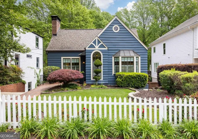 Homes for sale in Atlanta, GA | 2639 Acorn Ave Ne, Atlanta, GA 30305 | MLS# 10774752