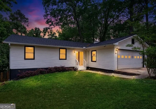 1st image of 383 Oakridge Dr Sw, Cartersville, GA 30121 | MLS# 10715346