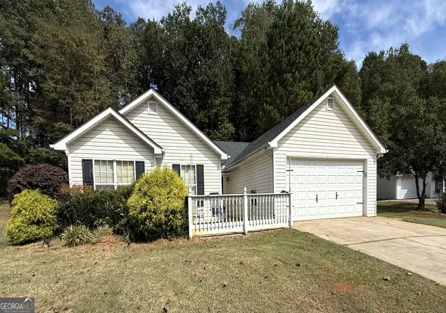 Homes for sale in Gillsville, GA | 4359 Saddlewood Ct, Gillsville, GA 30543 | MLS# 10790285