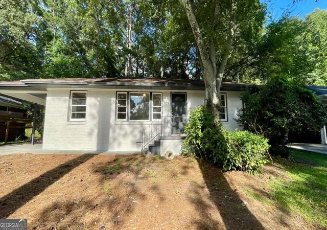 Photo 1 of Sale Pending at 2744 Fairlane Dr Se, Atlanta, GA 30354 | MLS# 10801419 | Listing updated on 2026-09-04