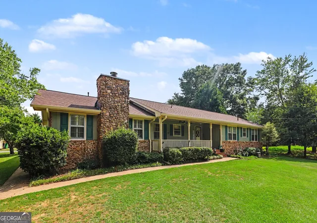 Photo 2 of Sale Pending at 105 Gantt Ln, Fayetteville, GA 30215 | MLS# 10777253 | Listing updated on 2026-09-02