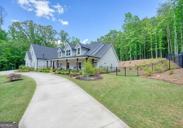 2nd image of 540 Byrd Mountain Ln, Canton, GA 30114 | MLS# 10789810
