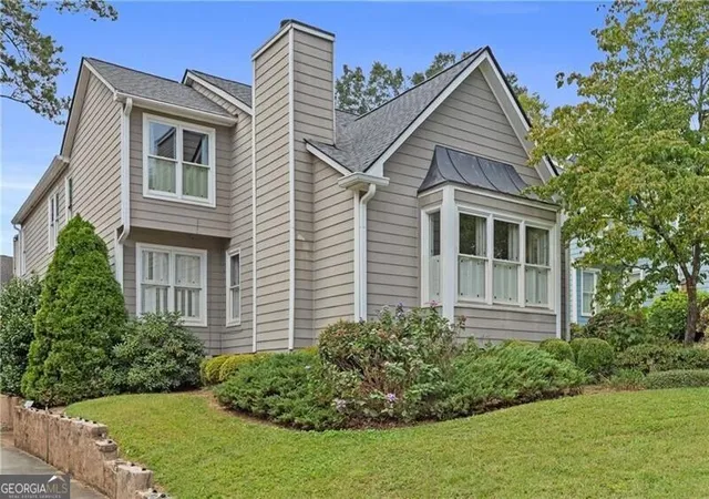 Photo 1 of Single family home for sale at 1055 Club Pl Ne, Atlanta, GA 30319 | MLS# 10871200 | Listing updated on 2026-10-28