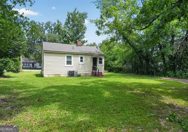 Photo 4 of Single family home for sale at 2018 Virginia Ave, Augusta, GA 30906 | MLS# 10829794 | Listing updated on 2026-09-28