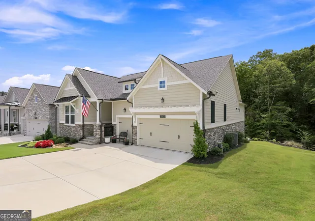 Photo 2 of Single family home for sale at 7012 Cottage Grv Dr, Flowery Branch, GA 30542 | MLS# 10816188 | Listing updated on 2026-09-18