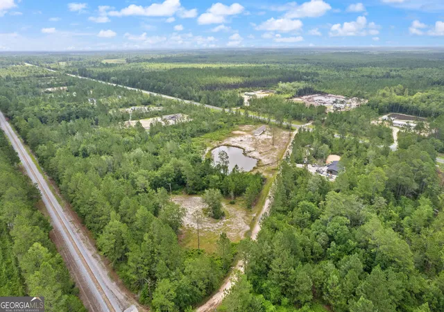 2nd image of 6064 S Us Hwy 301, Jesup, GA 31546 | MLS# 10793770