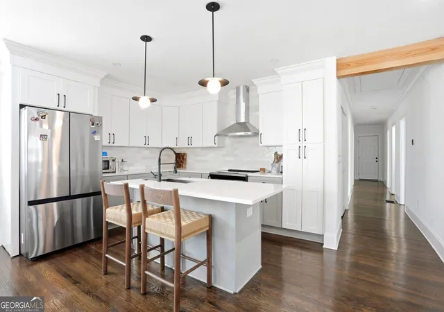 Photo 4 of Single family home for sale at 496 Shannon Dr SW, Atlanta, GA 30310 | MLS# 10813374 | Listing updated on 2026-09-13