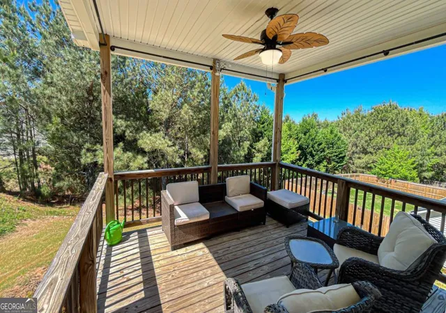 2nd image of 3835 Hawk Tail Dr, Loganville, GA 30052 | MLS# 10816164