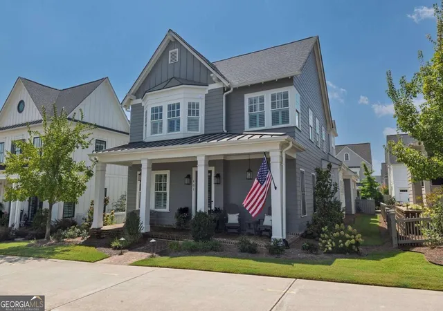 Photo 2 of Single family home for sale at 401 Reeves St, Woodstock, GA 30188 | MLS# 10828538 | Listing updated on 2026-10-29