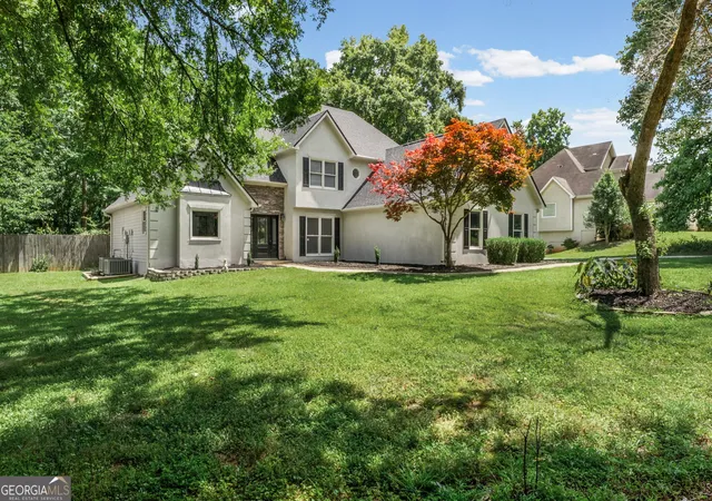 Photo 3 of Single family home for sale at 275 Mosby Woods Dr, Newnan, GA 30265 | MLS# 10796732 | Listing updated on 2026-10-23