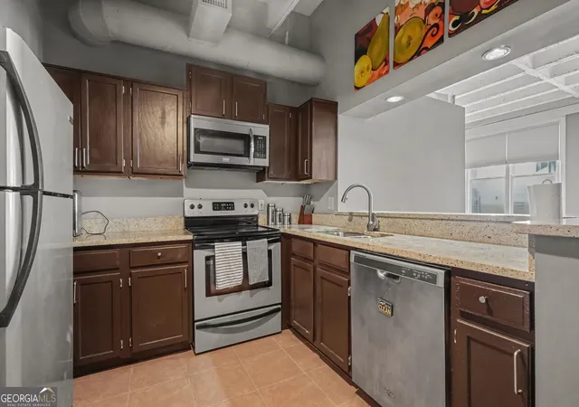 Photo 2 of Condo for sale at 32 Peachtree St Nw #1405, Atlanta, GA 30303 | MLS# 10824321 | Listing updated on 2026-08-26