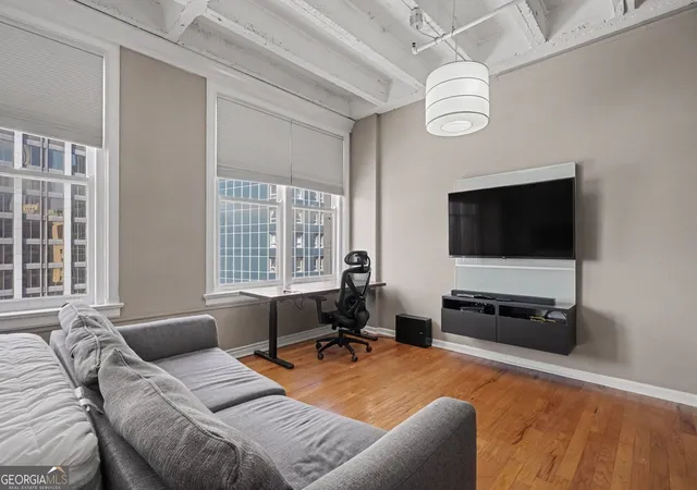 Photo 3 of Condo for sale at 32 Peachtree St Nw #1405, Atlanta, GA 30303 | MLS# 10824321 | Listing updated on 2026-09-24