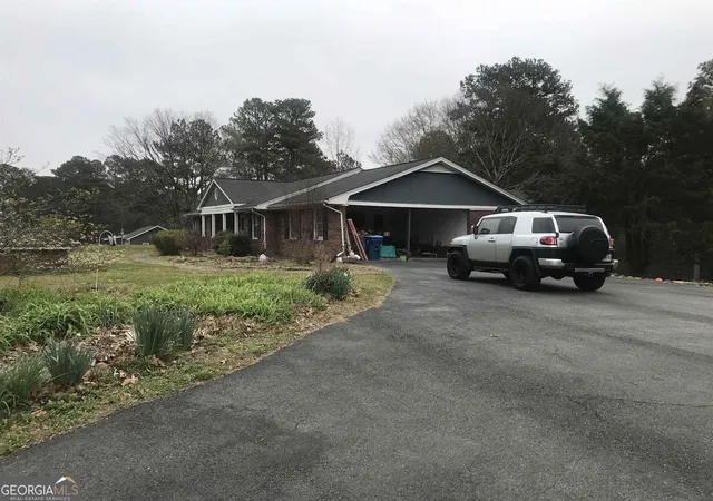 Photo 2 of Land for sale at 4335 Braselton Hwy #TAX PARCEL R3003 327, Hoschton, GA 30548 | MLS# 8961938 | Listing updated on 2026-04-02