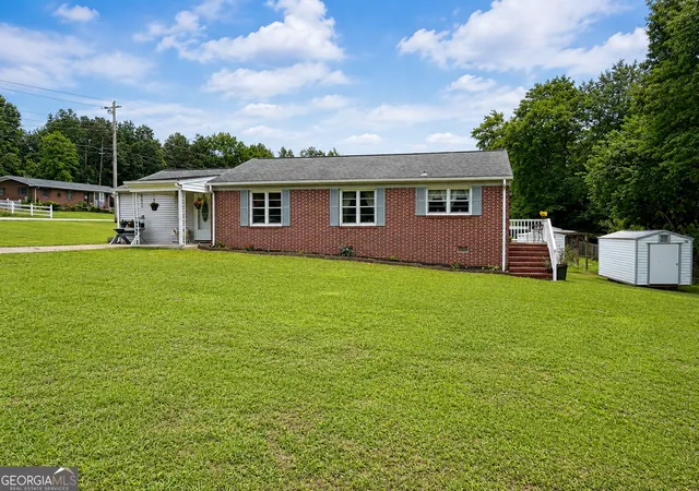 2nd image of 302 Bryan St W, Bremen, GA 30110 | MLS# 10785242