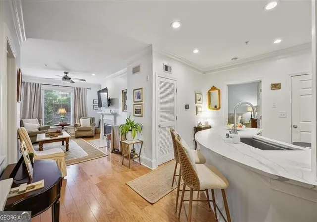 Photo 4 of Condo for sale at 4100 Paces Walk SE #2206, Atlanta, GA 30339 | MLS# 10836186 | Listing updated on 2026-09-14