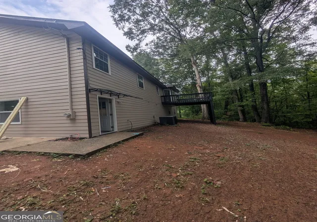 Photo 2 of Single family home for sale at 656 River Bend Dr, Jonesboro, GA 30238 | MLS# 10834898 | Listing updated on 2026-09-14