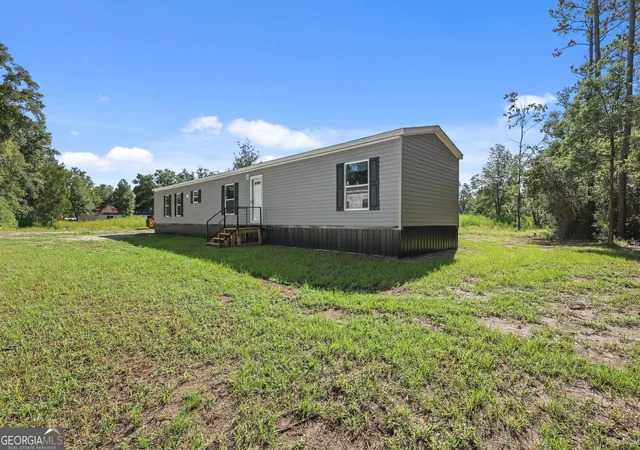 Photo 1 of Manufactured home for sale at 1126 East 121 Pl, Folkston, GA 31537 | MLS# 10836756 | Listing updated on 2026-09-28