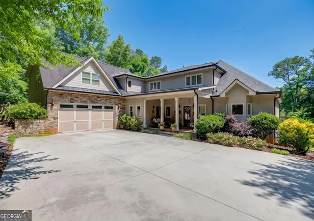 Photo 2 of Mansion for sale at 5211 Frazer Rd, Buford, GA 30518 | MLS# 10784056 | Listing updated on 2026-09-18