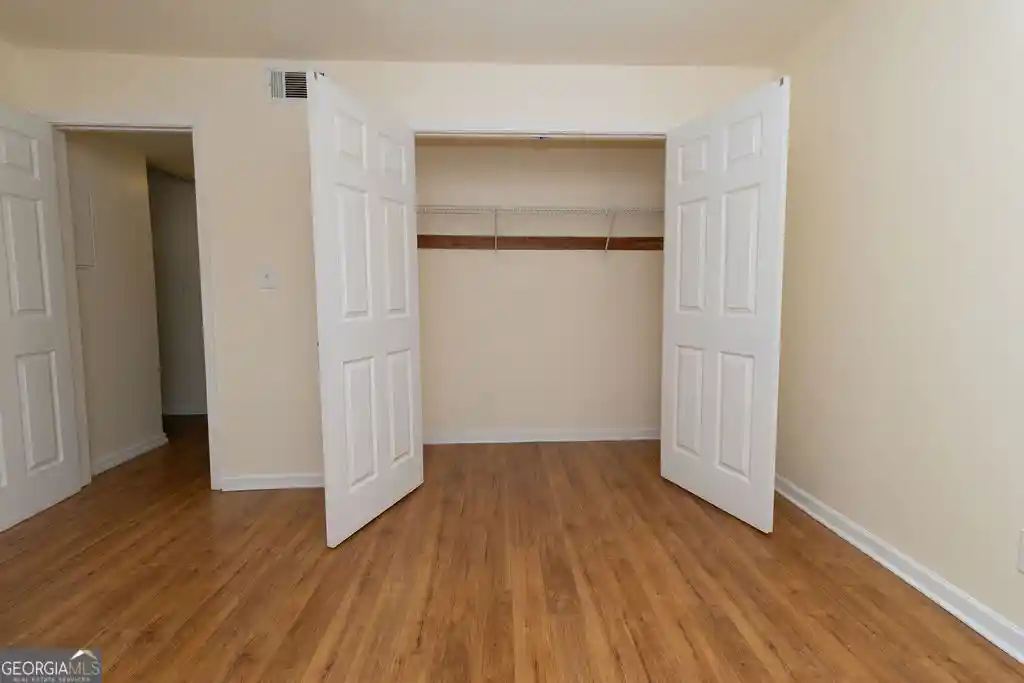 Listing Photo 24 - Condo for sale in 195 Sycamore Dr located at 195 Sycamore Dr, Athens, GA 30606 - Unit #APT B14