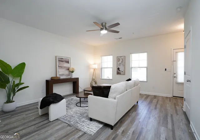 Photo 4 of Sale Pending at 1565 Iris Walk, Jonesboro, GA 30238 | MLS# 10832968 | Listing updated on 2026-09-16
