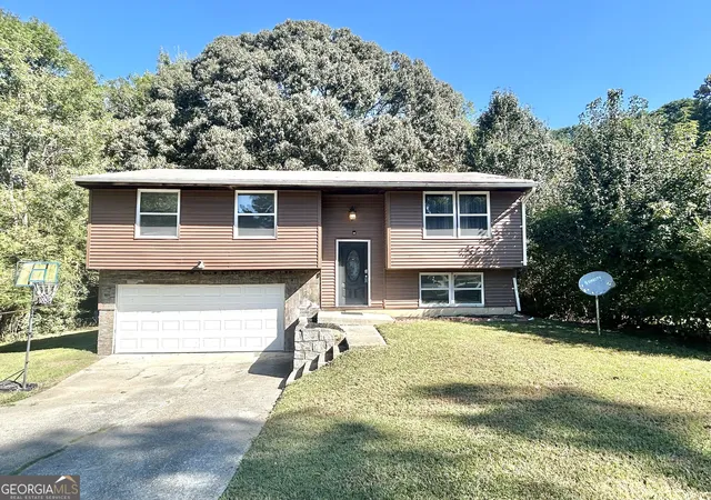 Photo 1 of Single family home for sale at 2877 Sw Woodburn Ct, College Park, GA 30349 | MLS# 10870250 | Listing updated on 2026-10-29