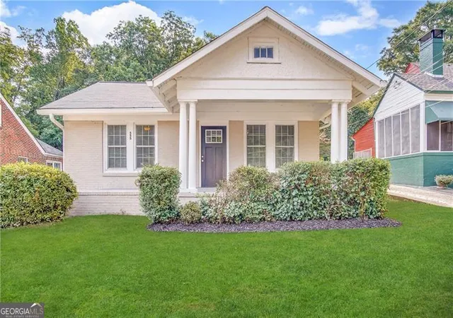 1st image of 555 Holly St Nw, Atlanta, GA 30318 | MLS# 10430190