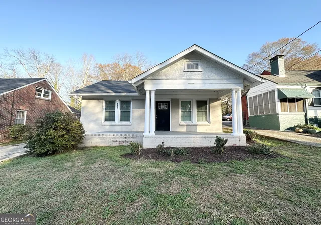2nd image of 555 Holly St Nw, Atlanta, GA 30318 | MLS# 10430190