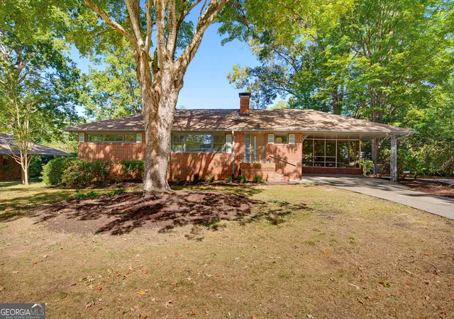 Single family home for sale at 2319 Clearwater Dr SE, Marietta, GA 30067 | MLS# 10879863