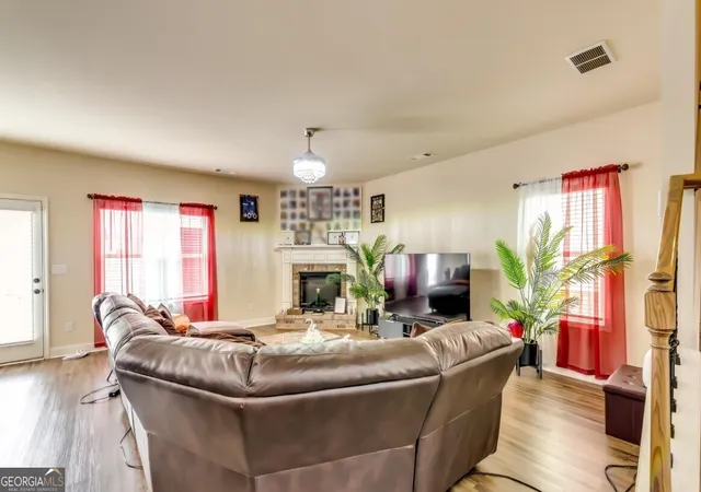 Photo 4 of Sale Pending at 11341 Freeman Wy, Hampton, GA 30228 | MLS# 10789868 | Listing updated on 2026-09-13