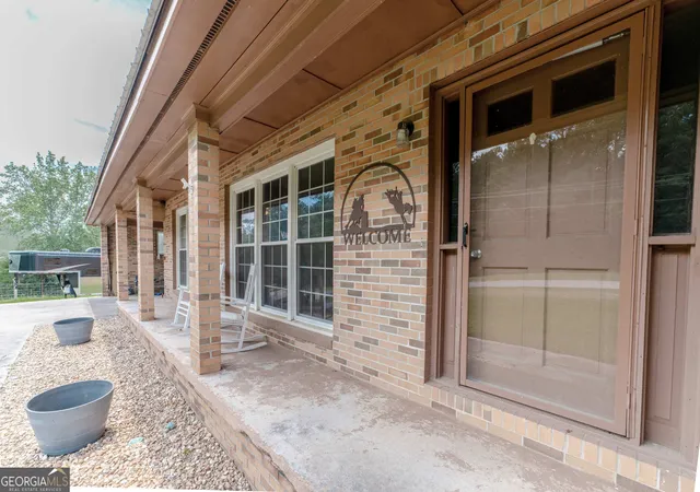 Photo 3 of Sale Pending at 1250 Texas Valley Rd Nw, Rome, GA 30165 | MLS# 10781416 | Listing updated on 2026-08-25