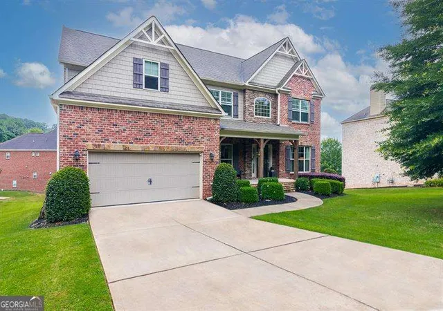 2nd image of 446 Nottingham Dr, Marietta, GA 30066 | MLS# 10784826