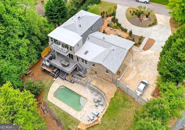 Photo 4 of Single family home for sale at 212 Kings Row, Marietta, GA 30067 | MLS# 10774587 | Listing updated on 2026-08-10