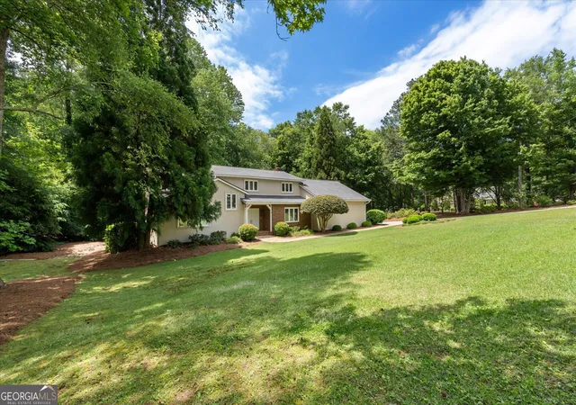 3rd image of 136 S Ole Hickory Trl, Carrollton, GA 30117 | MLS# 10763947