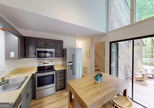 Photo 3 of Single family home for sale at 1574 Long Ridge Rd, Hiawassee, GA 30546 | MLS# 10760977 | Listing updated on 2026-09-09