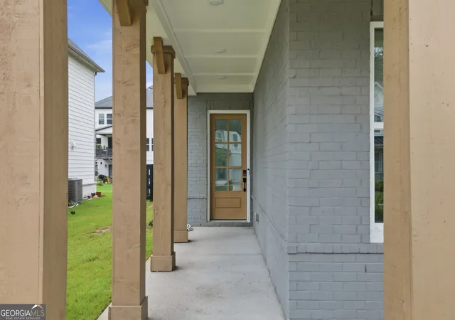 Photo 4 of Single family home for sale at 736 Keystone Dr, Woodstock, GA 30188 | MLS# 10774065 | Listing updated on 2026-08-21