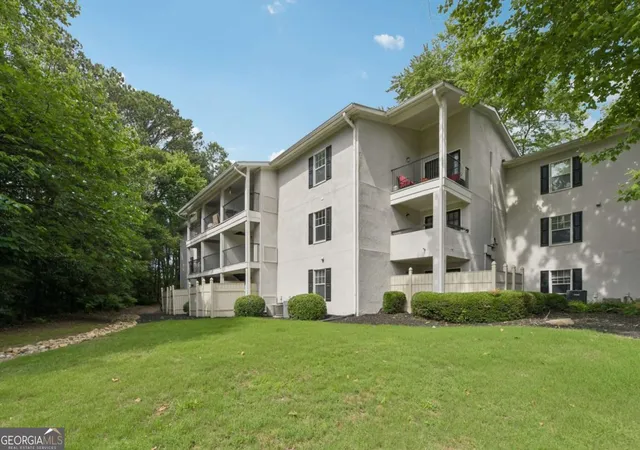 1st image of 1150 Collier Rd Nw #15J, Atlanta, GA 30318 | MLS# 10774115