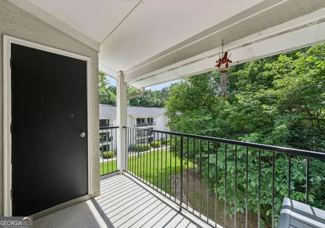 4th image of 1150 Collier Rd Nw #15J, Atlanta, GA 30318 | MLS# 10774115