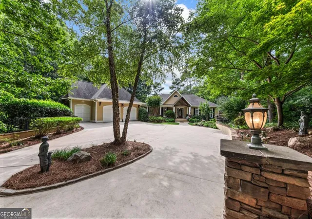 Photo 3 of Single family home for sale at 1151 Shoulder Bone Cir, Greensboro, GA 30642 | MLS# 10789681 | Listing updated on 2026-09-29