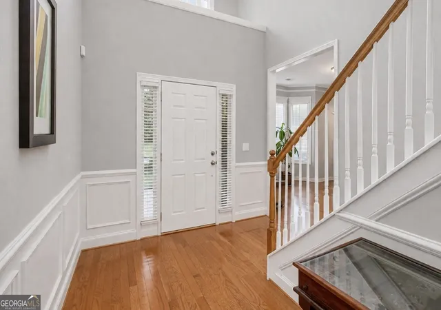 Photo 3 of Sale Pending at 26 Coopers Glen Dr Sw, Mableton, GA 30126 | MLS# 10798774 | Listing updated on 2026-09-09