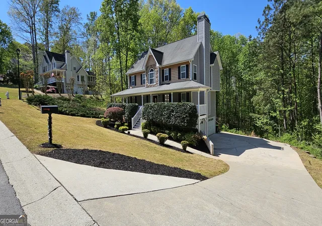 Photo 1 of Single family home for sale at 147 Oliver Dr, Dallas, GA 30132 | MLS# 10816789 | Listing updated on 2026-10-10