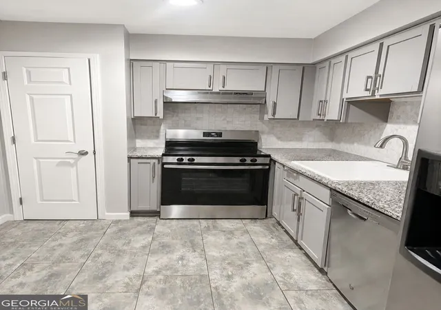 Photo 2 of Condo for sale at 24314 Plantation Dr #314, Atlanta, GA 30324 | MLS# 10836098 | Listing updated on 2026-09-13