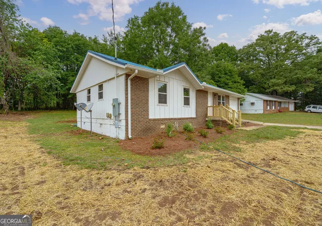 Photo 24 of Single family home for sale at 185 Berry Dr, Athens, GA 30601 | MLS# 10756045 | Listing updated on 2026-09-14