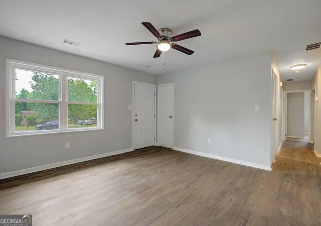 Photo 2 of Single family home for sale at 185 Berry Dr, Athens, GA 30601 | MLS# 10756045 | Listing updated on 2026-09-14