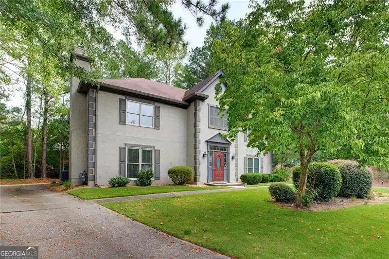 Listing Photo 1 - Condo for sale in 9158 Carroll Manor Dr located at 9158 Carroll Manor Dr, Sandy Springs, GA 30350 - Unit 9158 Carroll Manor Dr