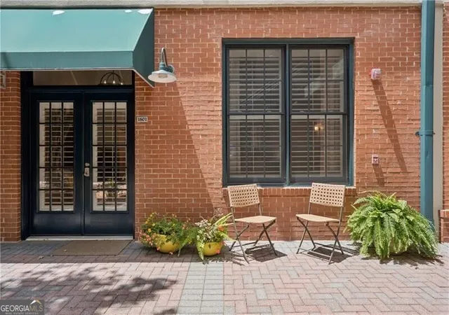 1st image of 1601 Liberty Ln, Roswell, GA 30075 | MLS# 10792941
